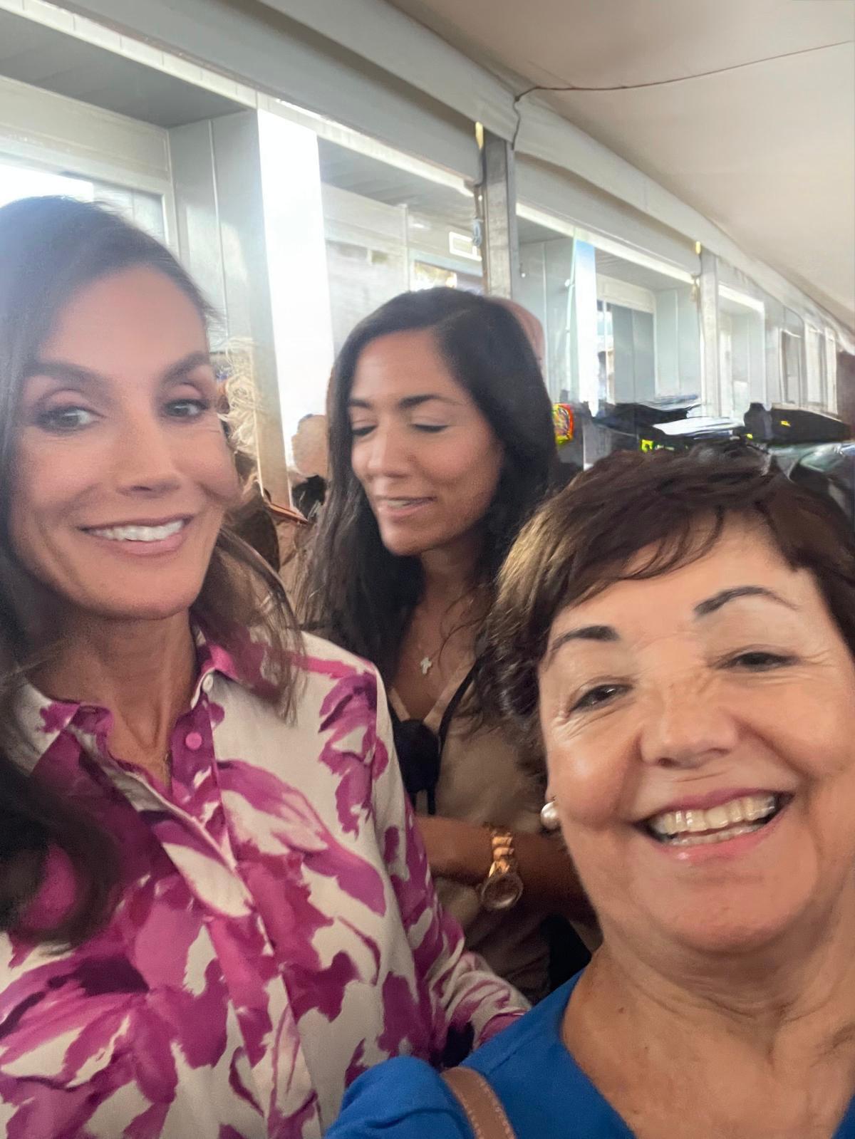 SM la Reina Letizia, con Isabel Morales, presidenta AEEP